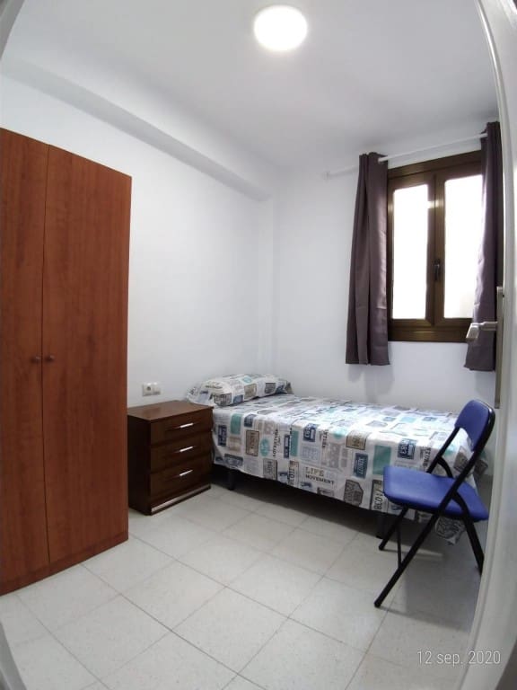 4 makuuhuone Huoneisto myytävänä paikassa Castello de la Plana - 132 000 € (Ref: 9595966)