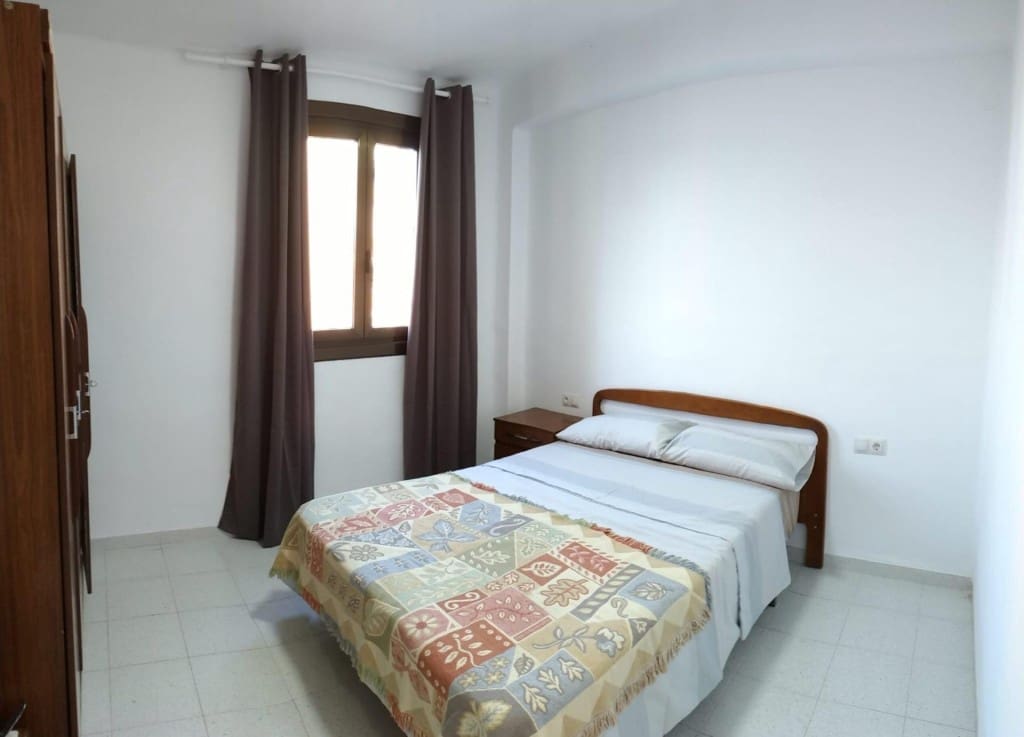 4 makuuhuone Huoneisto myytävänä paikassa Castello de la Plana - 132 000 € (Ref: 9595966)