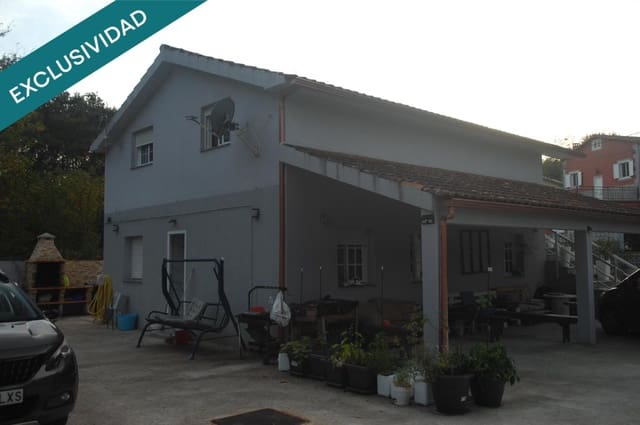 Chalet de 4 habitaciones en Ponteareas en venta - 295.000 € (Ref: 9595969)