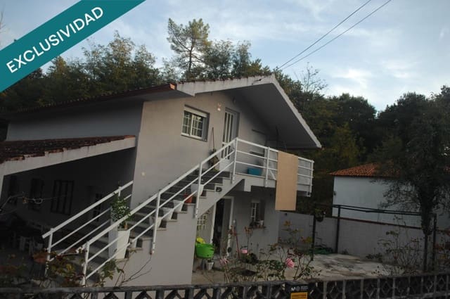 Chalet de 4 habitaciones en Ponteareas en venta - 295.000 € (Ref: 9595969)