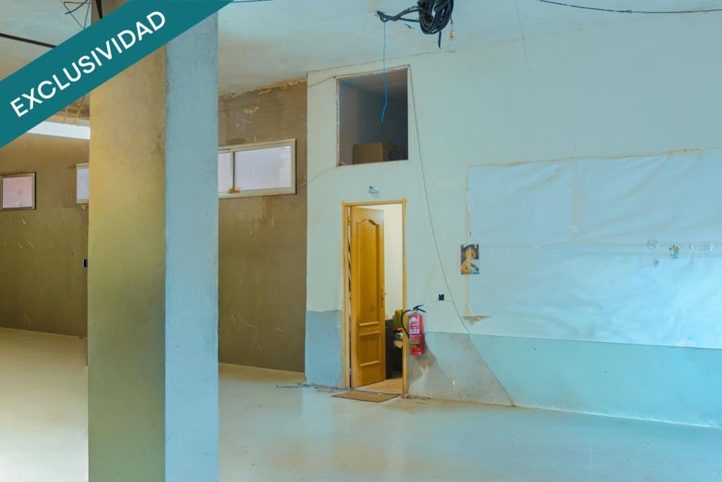 Commercial for sale in Parla - € 330,000 (Ref: 9595970)