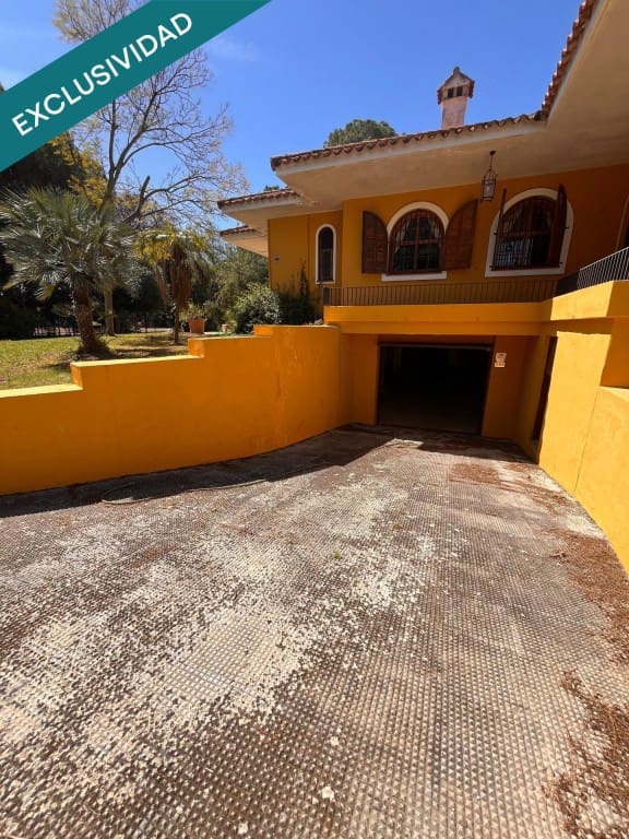 6 makuuhuone Maalaistalo myytävänä paikassa Jerez de la Frontera mukana 
autotalli - 680 000 € (Ref: 9595972)