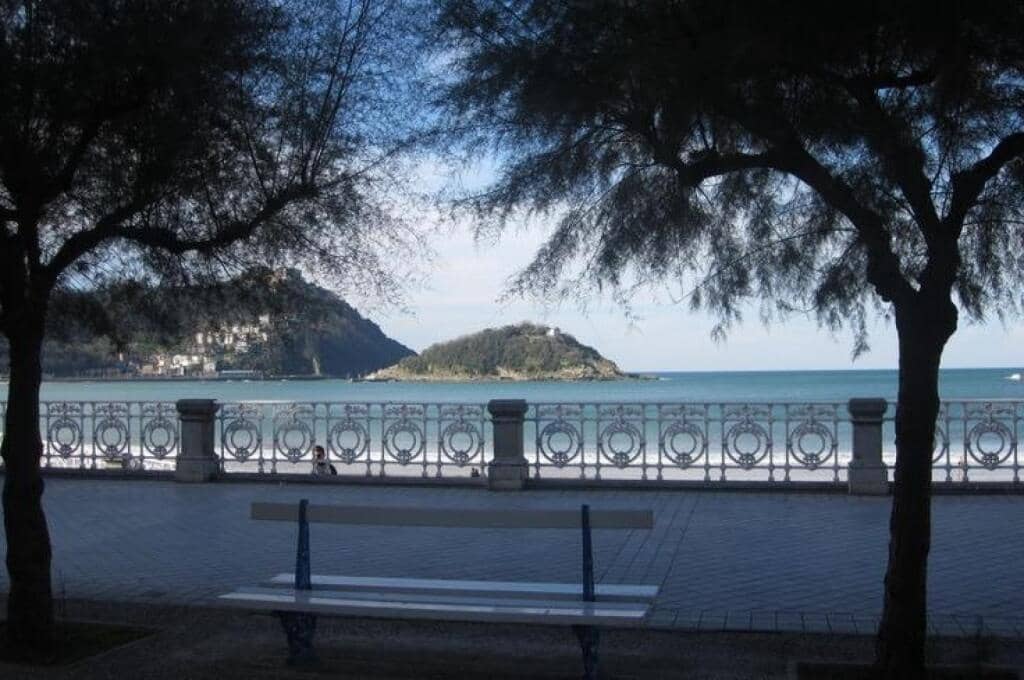 3 bedroom Apartment for sale in Donostia-San Sebastian - € 610,000 (Ref: 9595980)