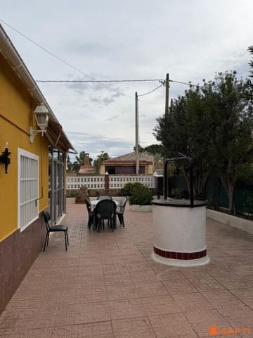 5 bedroom Villa for sale in Norte, Castelló de la Plana with pool garage - € 249,000 (Ref: 9595985)