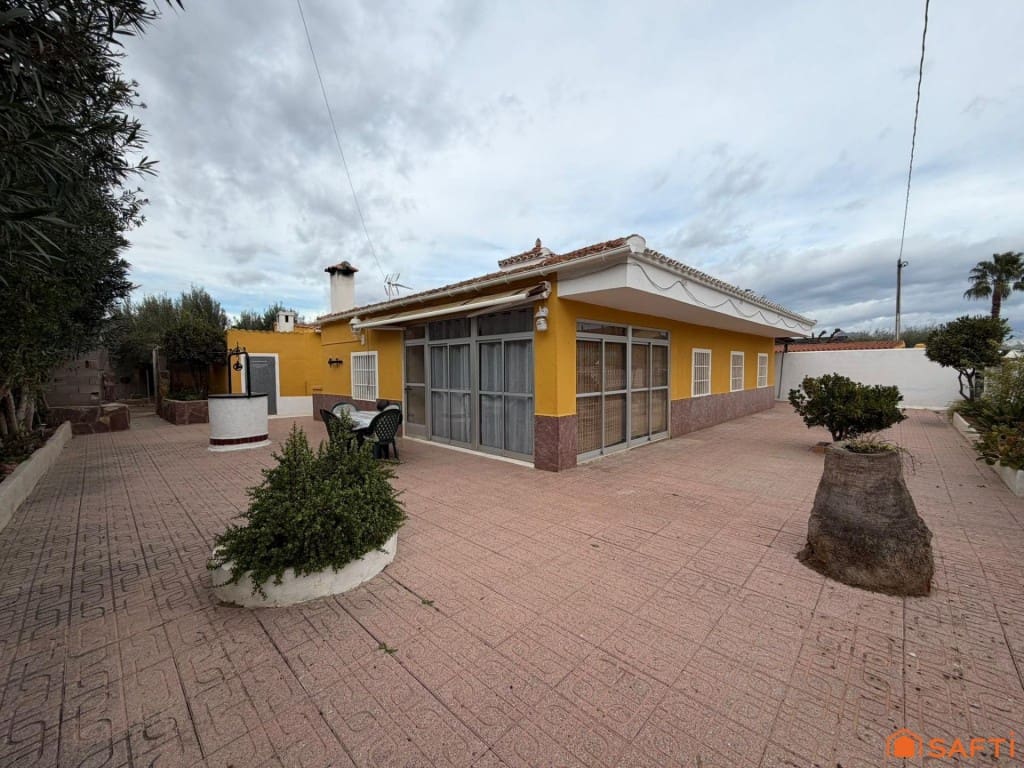 5 quarto Moradia para venda em Castello de la Plana com piscina garagem - 249 000 € (Ref: 9595985)