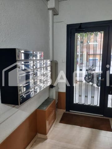 Gewerbe zu verkaufen in El Congrés i Els Indians, Barcelona Stadt - 150.500 € (Ref: 9595986)