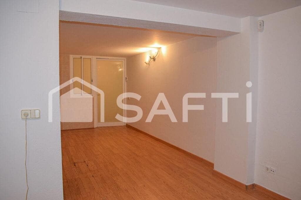 Local Commercial à vendre à Barcelone ville - 150 500 € (Ref: 9595986)