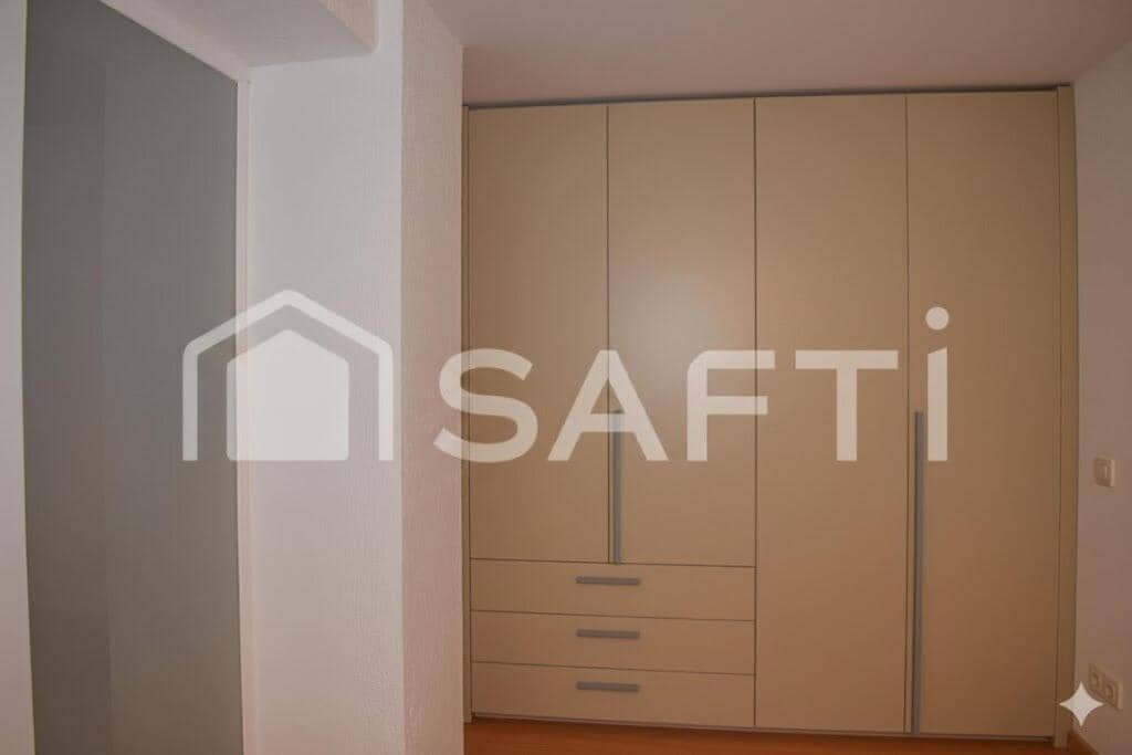 Local Commercial à vendre à Barcelone ville - 150 500 € (Ref: 9595986)