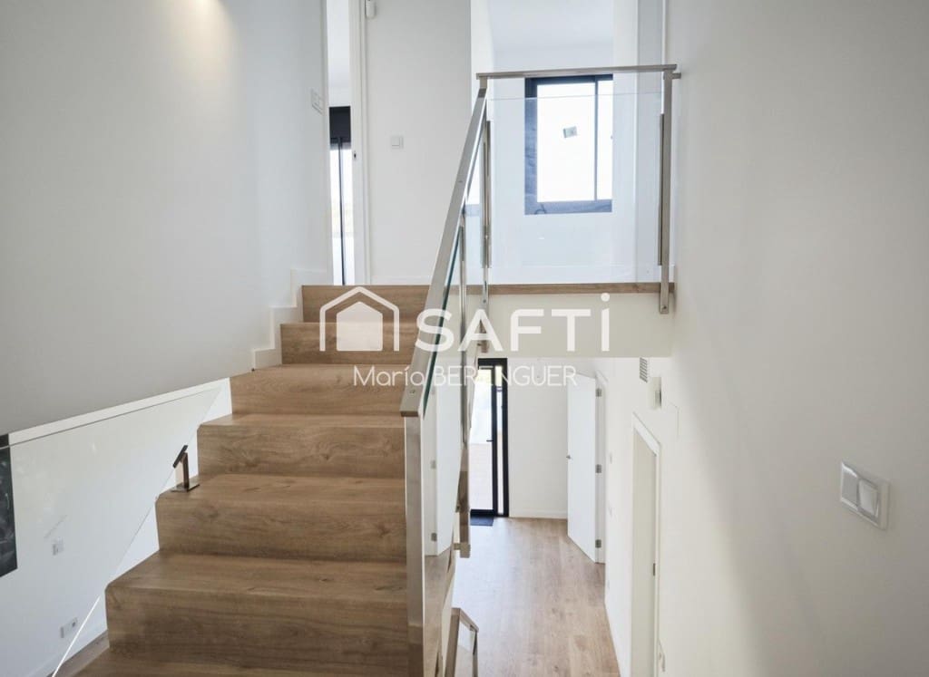 4 soveværelse Villa til salg i Calafell med swimmingpool garage - € 540.000 (Ref: 9595987)