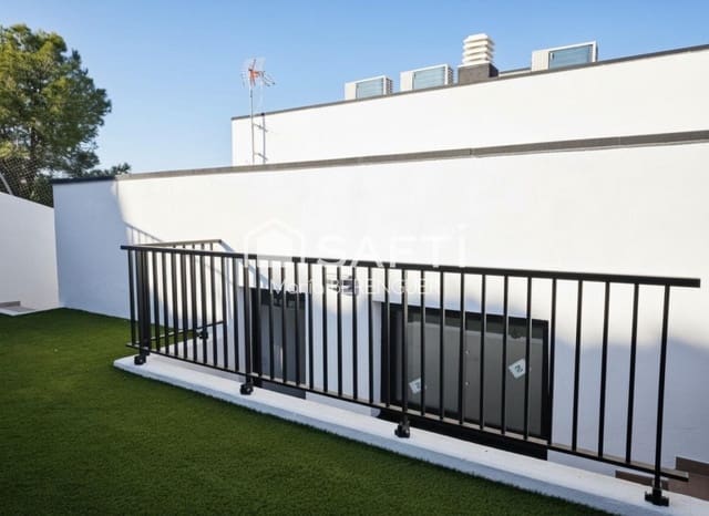 4 soveværelse Villa til salg i Calafell med swimmingpool garage - € 540.000 (Ref: 9595987)