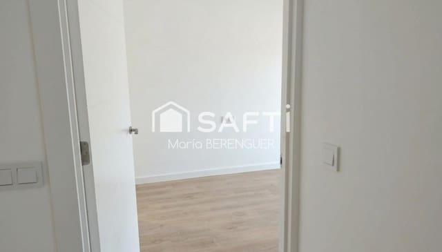 4 soveværelse Villa til salg i Calafell med swimmingpool garage - € 540.000 (Ref: 9595987)