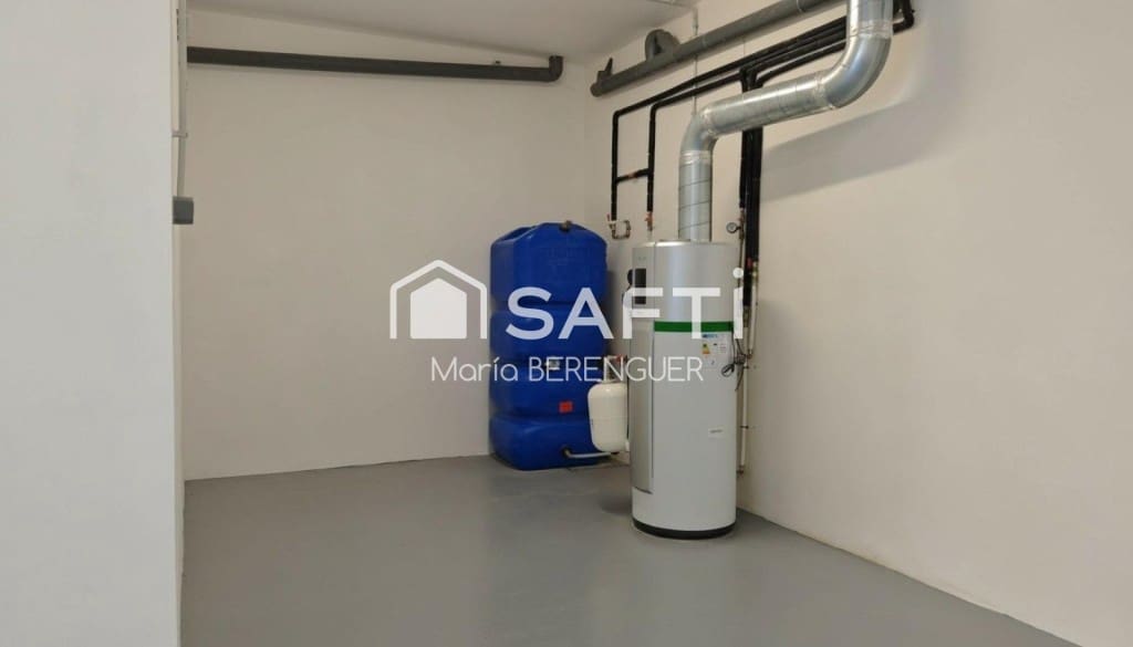 4 soveværelse Villa til salg i Calafell med swimmingpool garage - € 540.000 (Ref: 9595987)