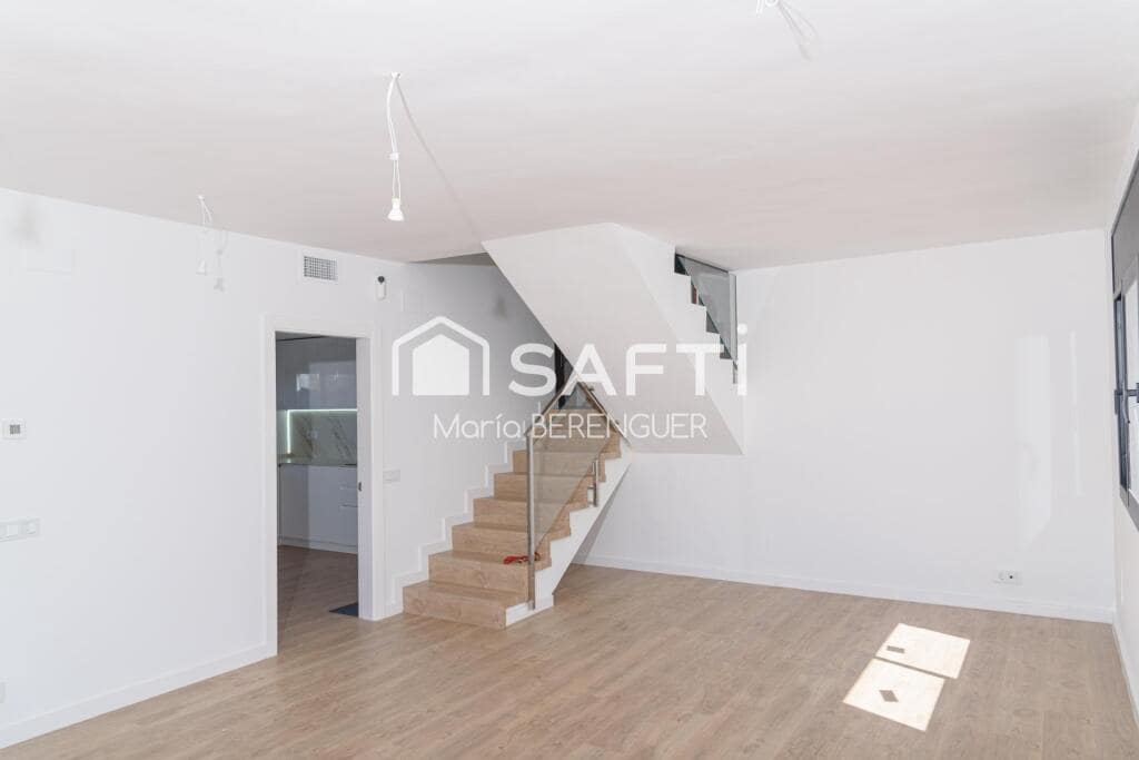4 soveværelse Villa til salg i Calafell med swimmingpool garage - € 540.000 (Ref: 9595987)