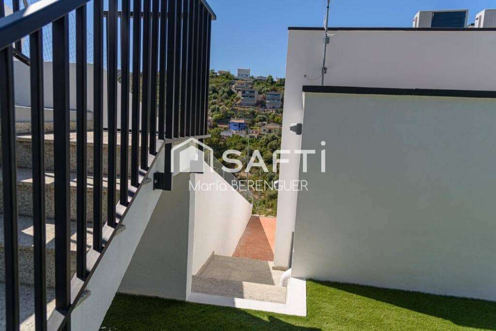 4 soveværelse Villa til salg i Calafell med swimmingpool garage - € 540.000 (Ref: 9595987)
