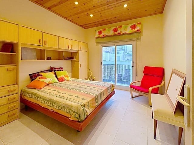 Adosado de 4 habitaciones en Riudoms en venta - 259.000 € (Ref: 9595988)