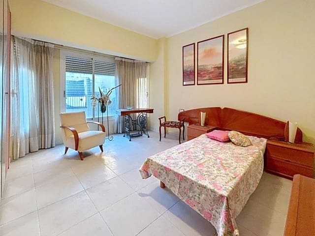 Adosado de 4 habitaciones en Riudoms en venta - 259.000 € (Ref: 9595988)