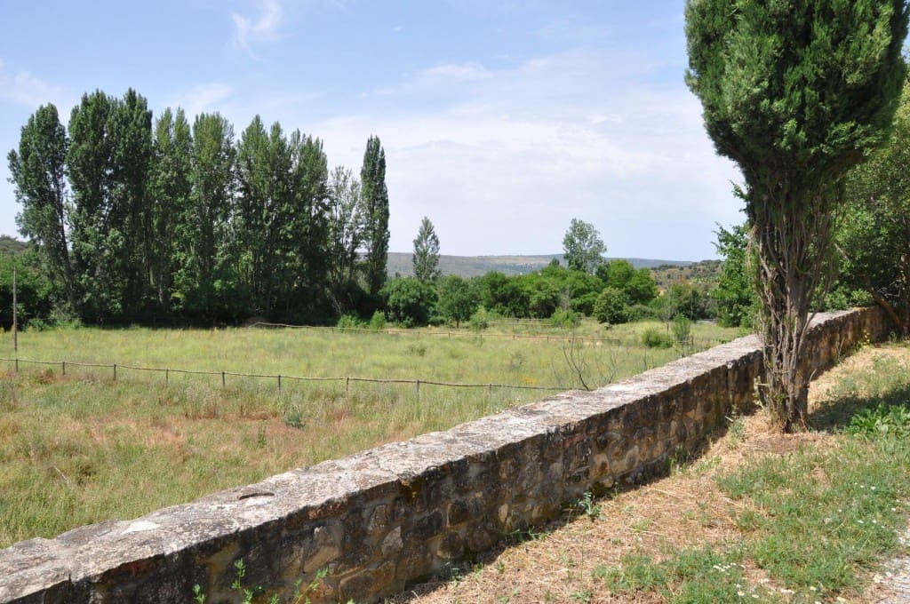 4 bedroom Finca/Country House for sale in Siguenza - € 795,000 (Ref: 9595991)