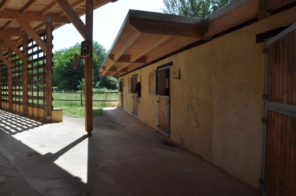 4 bedroom Finca/Country House for sale in Siguenza - € 795,000 (Ref: 9595991)