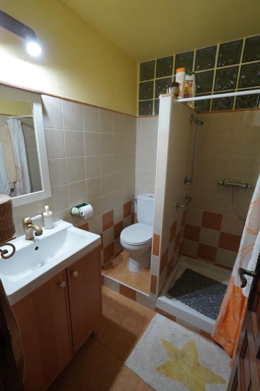 2 bedroom Finca/Country House for sale in Condemios de Arriba - € 125,000 (Ref: 9595992)