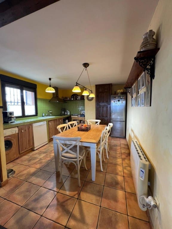 2 bedroom Finca/Country House for sale in Condemios de Arriba - € 125,000 (Ref: 9595992)