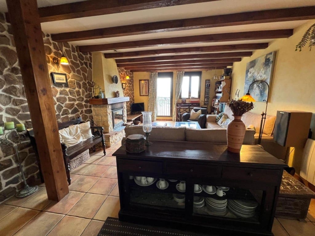 2 bedroom Finca/Country House for sale in Condemios de Arriba - € 125,000 (Ref: 9595992)