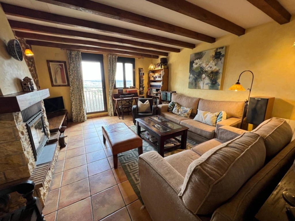 2 bedroom Finca/Country House for sale in Condemios de Arriba - € 125,000 (Ref: 9595992)