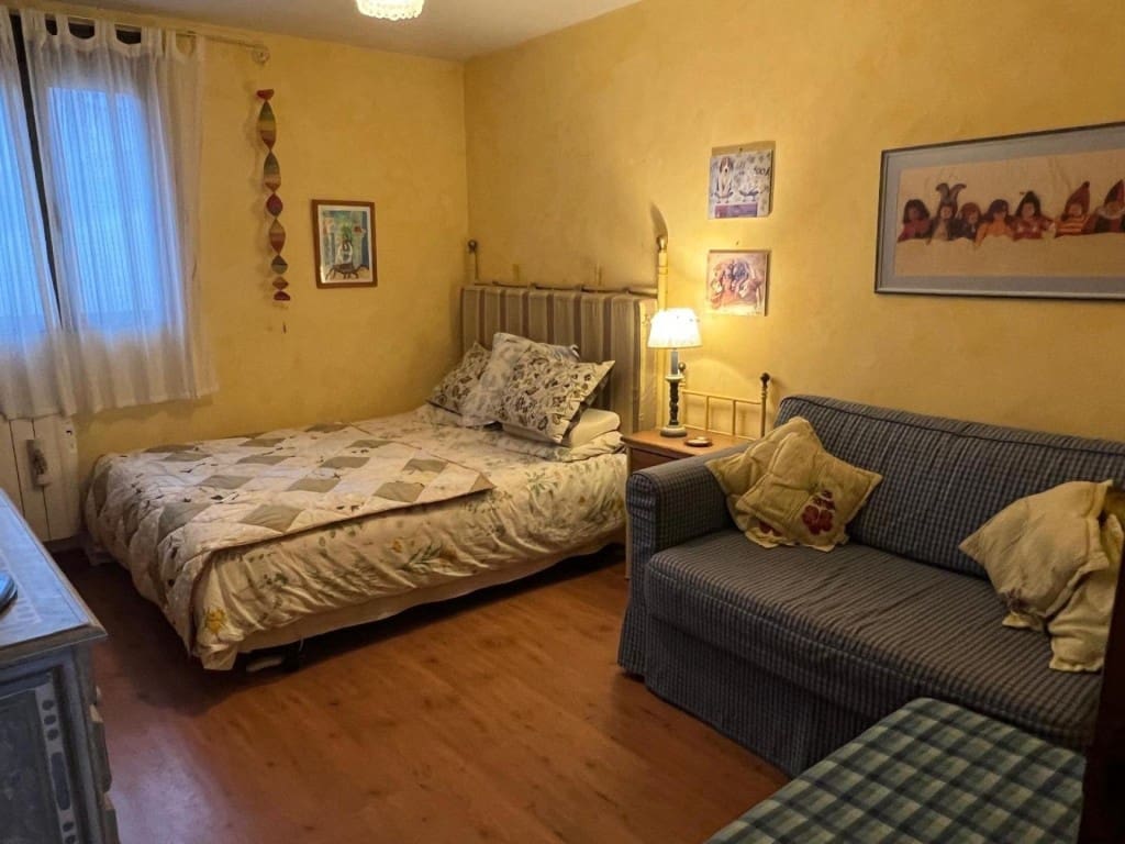 2 bedroom Finca/Country House for sale in Condemios de Arriba - € 125,000 (Ref: 9595992)