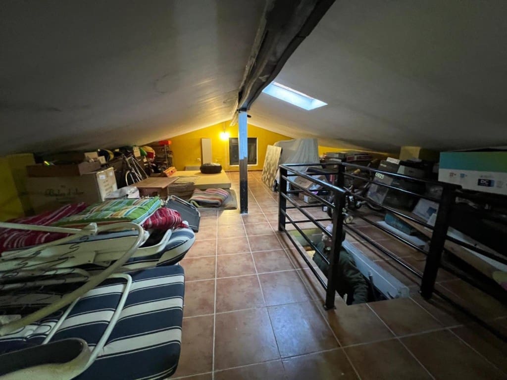 2 bedroom Finca/Country House for sale in Condemios de Arriba - € 125,000 (Ref: 9595992)