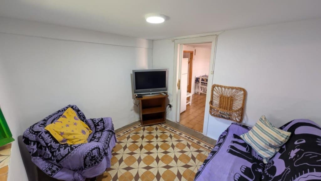 4 bedroom Villa for sale in Condemios de Arriba - € 60,000 (Ref: 9595993)