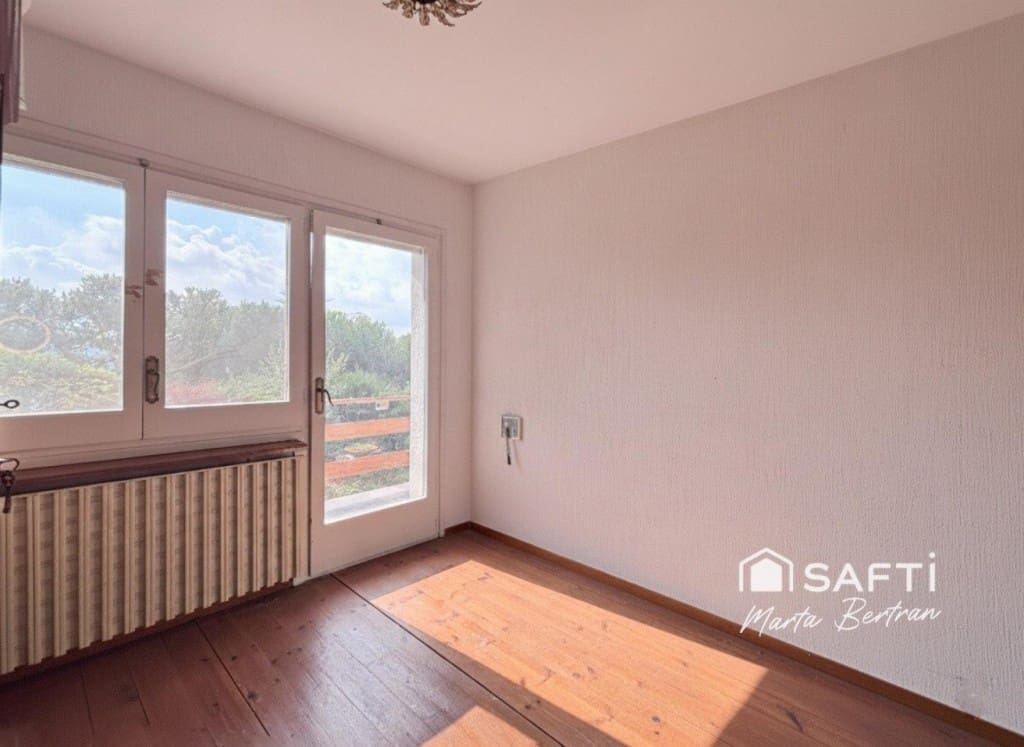 5 bedroom Finca/Country House for sale in Sant Feliu de Codines with pool garage - € 680,000 (Ref: 9595999)