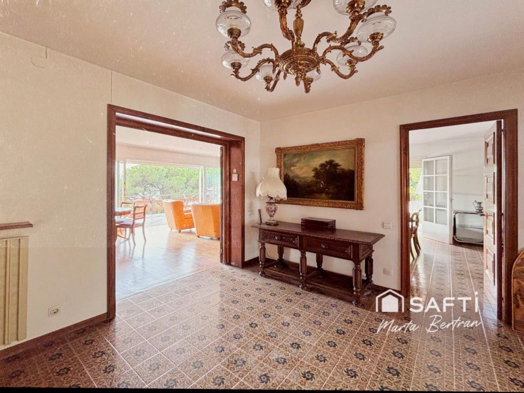 5 bedroom Finca/Country House for sale in Sant Feliu de Codines with pool garage - € 680,000 (Ref: 9595999)