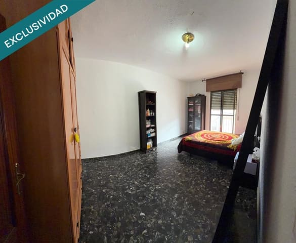 3 Zimmer Apartment zu verkaufen in Loja - 87.900 € (Ref: 9596002)