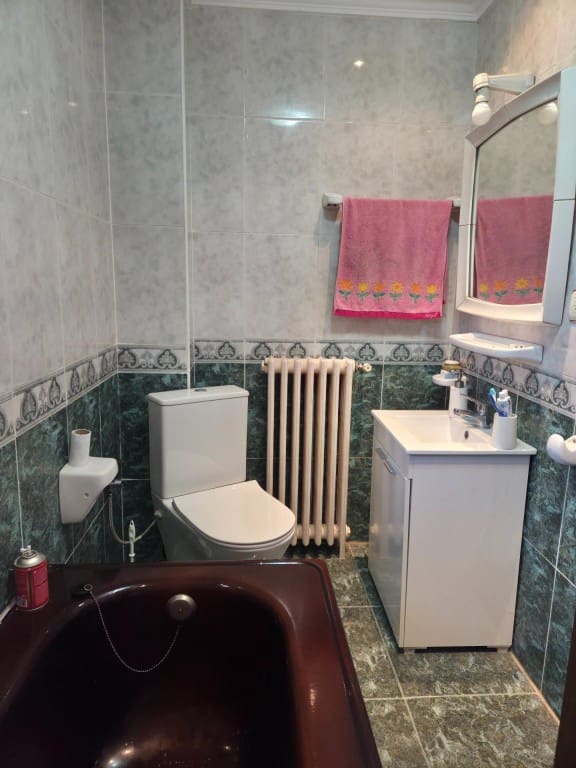 6 bedroom Finca/Country House for sale in Castellanos de Villiquera - € 139,900 (Ref: 9596012)