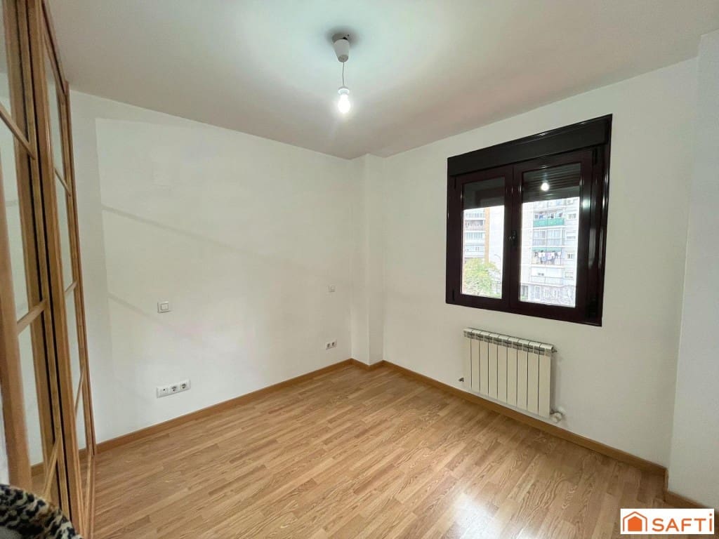 1 slaapkamer Appartement te huur in Alcala de Henares - € 1.100 (Ref: 9596014)