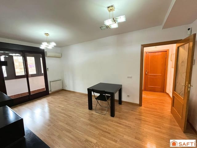 1 slaapkamer Appartement te huur in Alcalá de Henares - € 1.100 (Ref: 9596014)