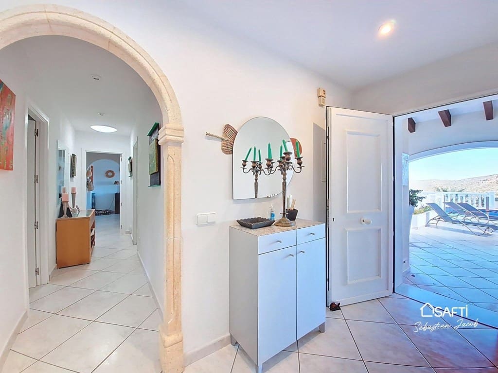 5 soveværelse Villa til salg i Pedreguer med swimmingpool garage - € 960.000 (Ref: 9596019)