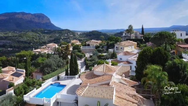 5 soveværelse Villa til salg i Pedreguer med swimmingpool garage - € 960.000 (Ref: 9596019)