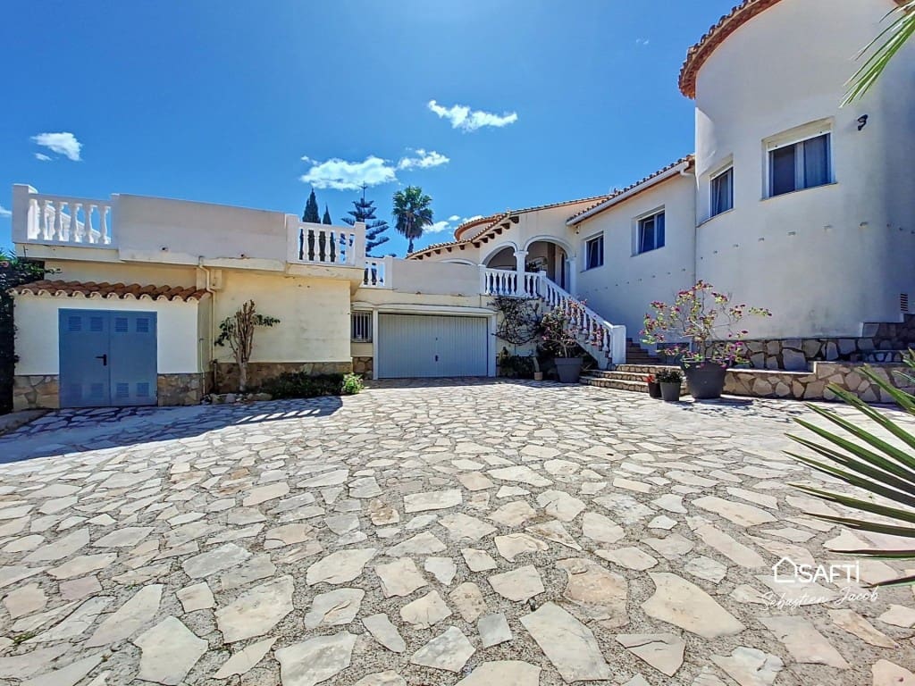 5 soveværelse Villa til salg i Pedreguer med swimmingpool garage - € 960.000 (Ref: 9596019)