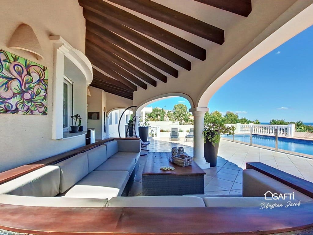 5 soveværelse Villa til salg i Pedreguer med swimmingpool garage - € 960.000 (Ref: 9596019)