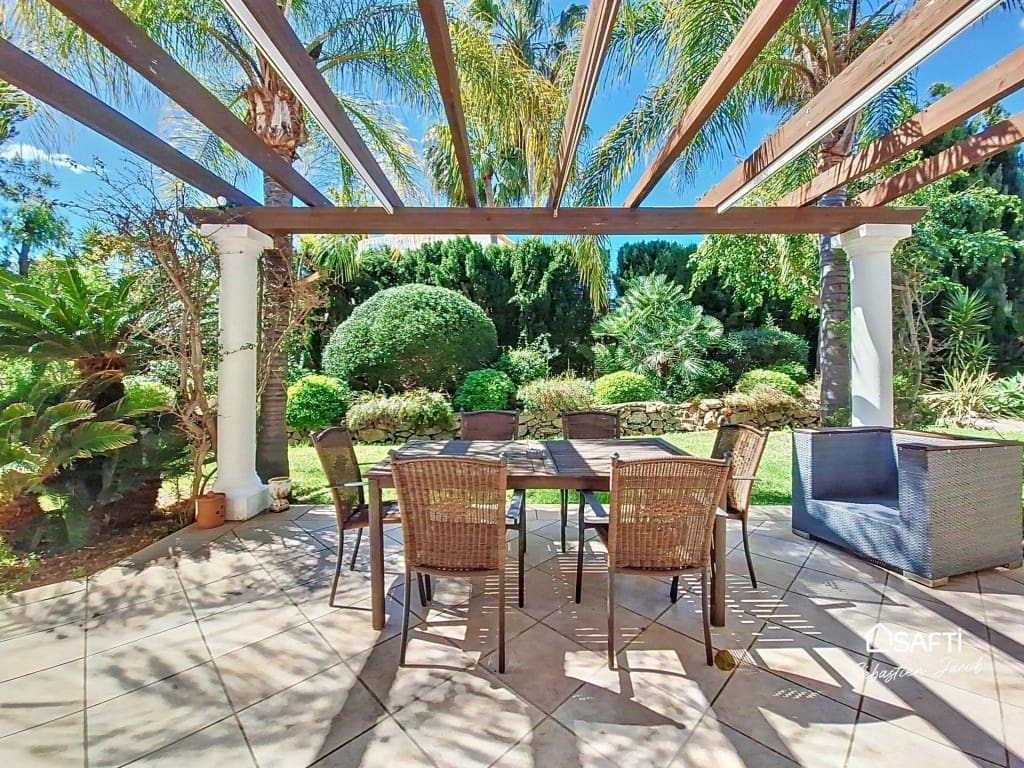 5 soveværelse Villa til salg i Pedreguer med swimmingpool garage - € 960.000 (Ref: 9596019)