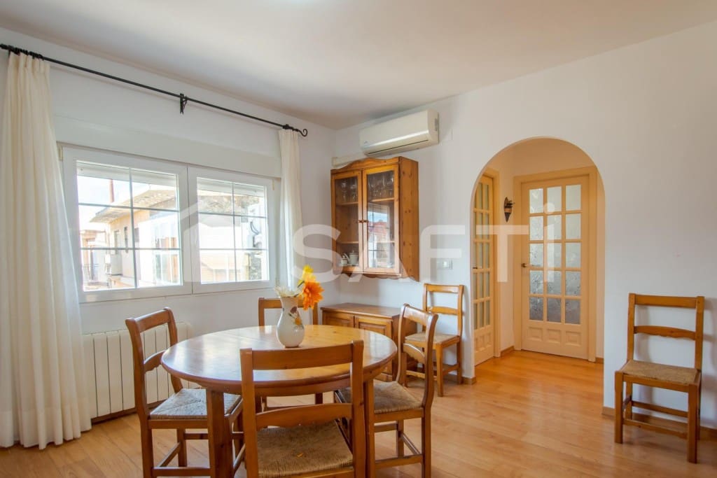 3 bedroom Flat for sale in Alcala de Xivert - € 135,000 (Ref: 9596021)