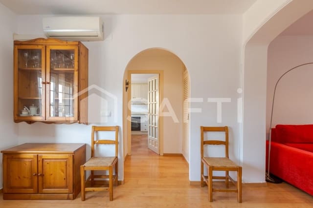 3 bedroom Flat for sale in Alcalà de Xivert pueblo, Alcalá de Xivert - € 135,000 (Ref: 9596021)