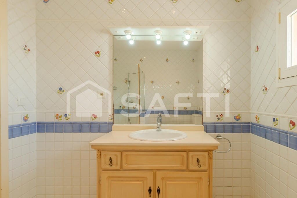 3 bedroom Flat for sale in Alcala de Xivert - € 135,000 (Ref: 9596021)