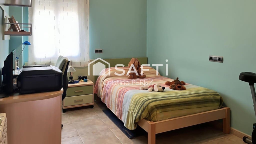 4 soveværelse Villa til salg i Vidreres med garage - € 295.000 (Ref: 9599407)