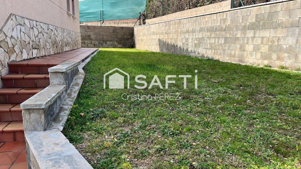 4 soveværelse Villa til salg i Vidreres med garage - € 295.000 (Ref: 9599407)