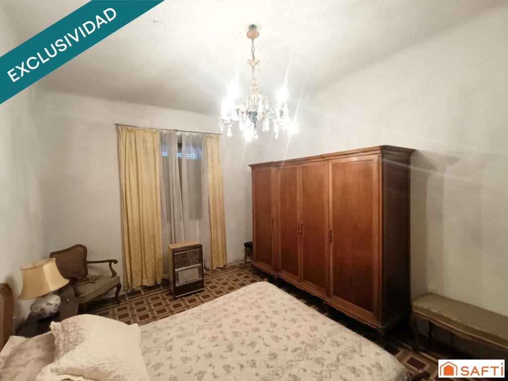 4 bedroom Terraced Villa for sale in Arenas de San Juan - € 42,000 (Ref: 9599408)