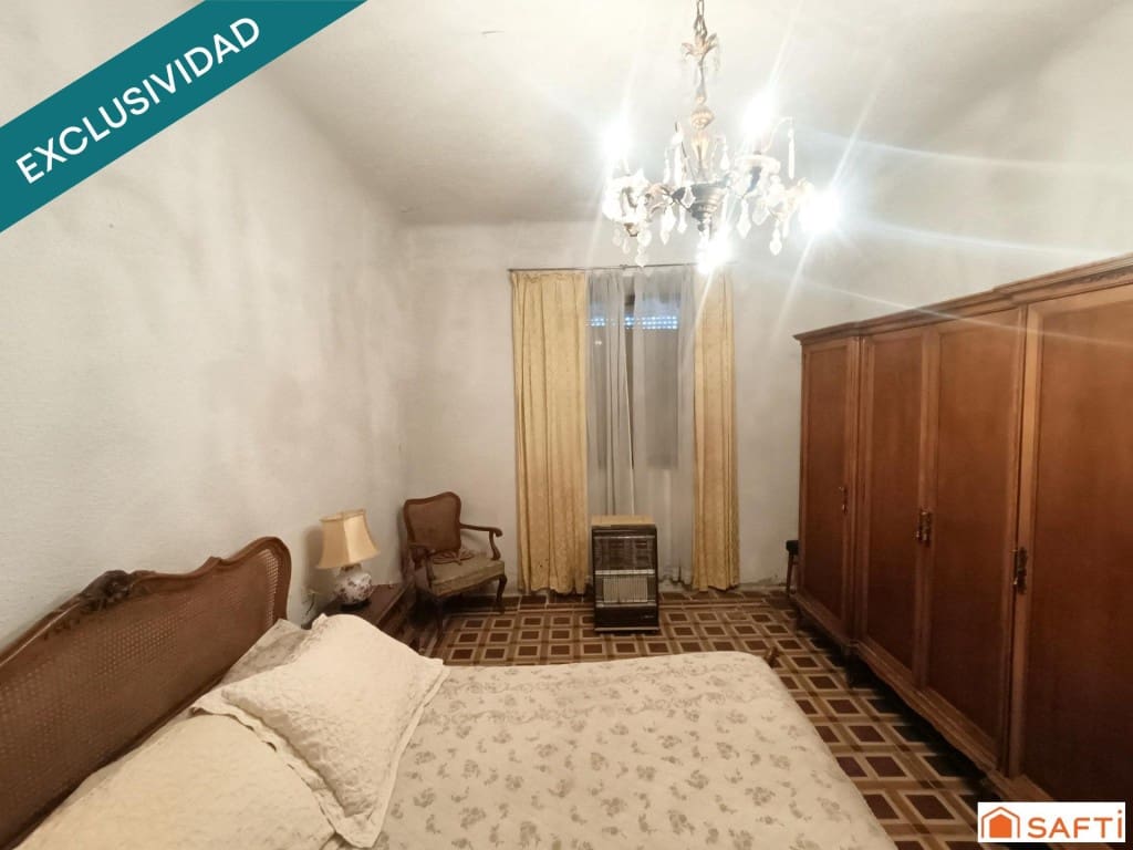 4 bedroom Terraced Villa for sale in Arenas de San Juan - € 42,000 (Ref: 9599408)