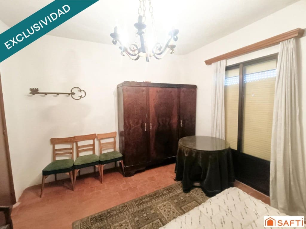4 bedroom Terraced Villa for sale in Arenas de San Juan - € 42,000 (Ref: 9599408)