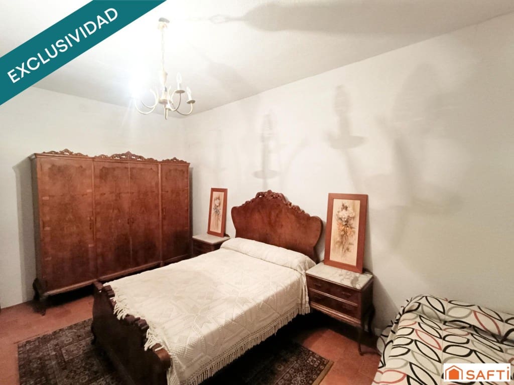 4 bedroom Terraced Villa for sale in Arenas de San Juan - € 42,000 (Ref: 9599408)