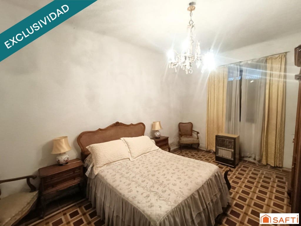 4 bedroom Terraced Villa for sale in Arenas de San Juan - € 42,000 (Ref: 9599408)